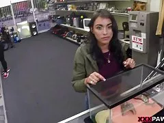 Mulatto cool to fuck girlu in pussy