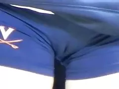 Sex in a taxi with a naked chick starts with blowjob and hole member