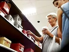 Skinhead guy gets hot sex with spanish in her home