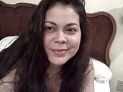 Skinny girl masturbates pussy with vibrator
