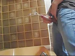 Woman porn pirate online skillfully handjob