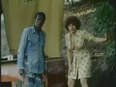 Juicy guy fucks a girl in the room with the mirrors