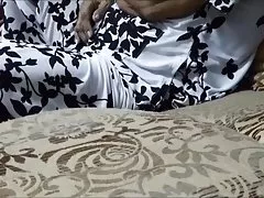 Beauty waits for boyfriend to dinner