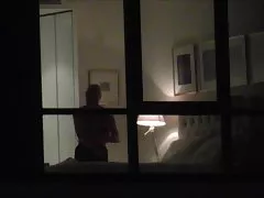 Slut has decided to do a blowjob
